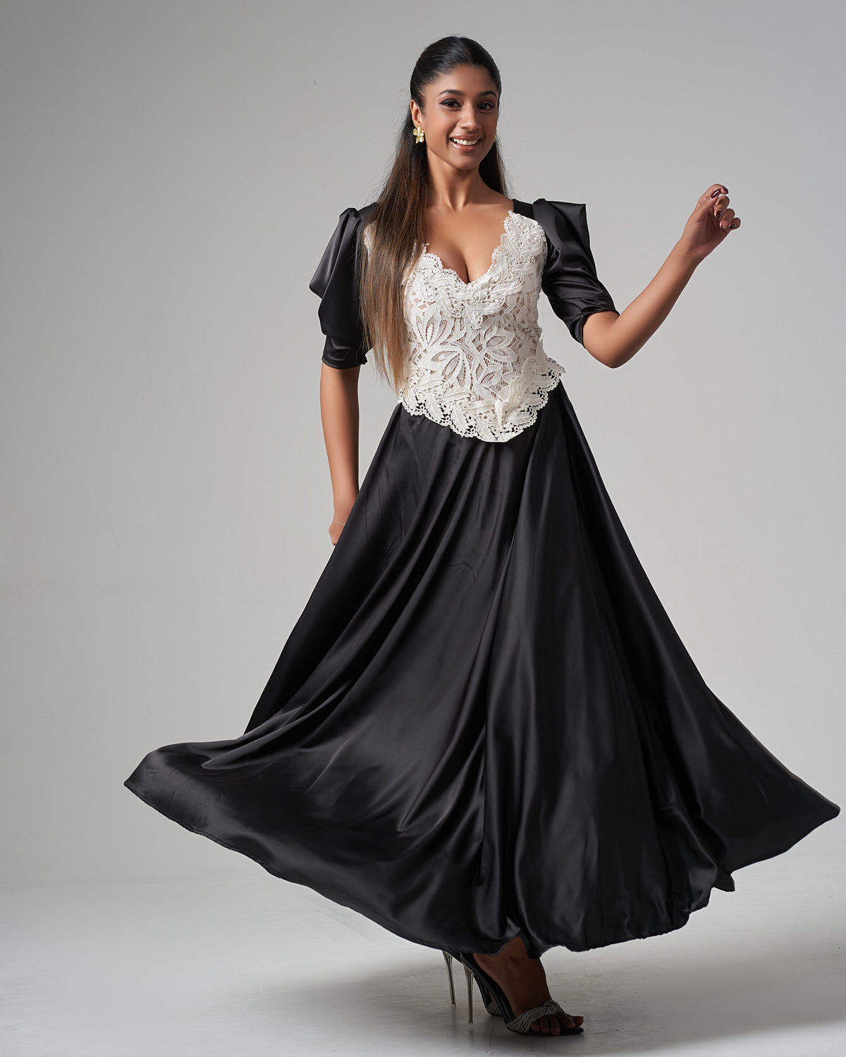 Lace - Trimmed Puff Sleeve Silk Maxi Dress - Black