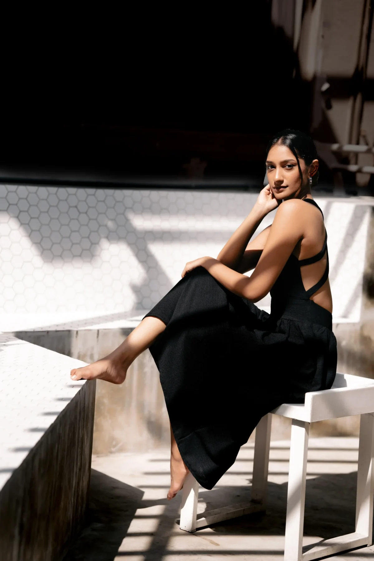 DOUBLE CROSS BACK HIGH NECK BLACK DRESS - Image 3