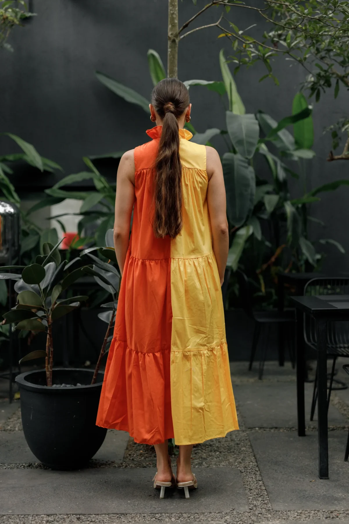 HALF SLEEVELESS TWO-TONE MAXI DRESS - Image 3